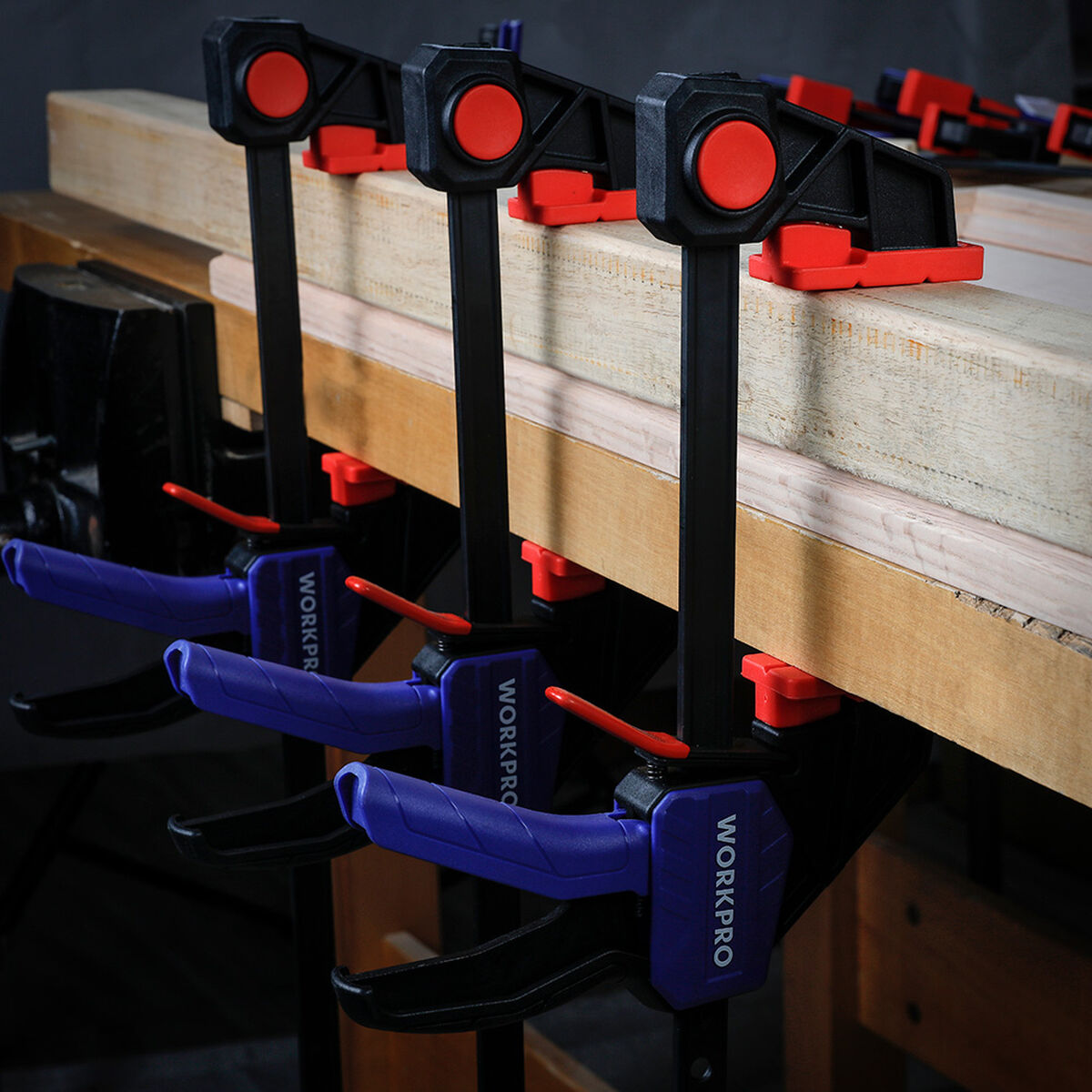 V4HAC8F8000BFB8ECD8F991DF88C1C6045BR5323182P7